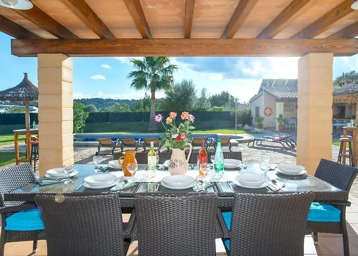 Willa Owl Troy - Family And Friends *